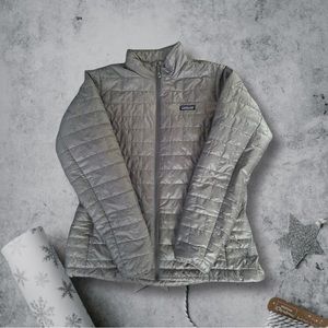Patagonia Women’s Nano Puff Jacket in Noble Grey.